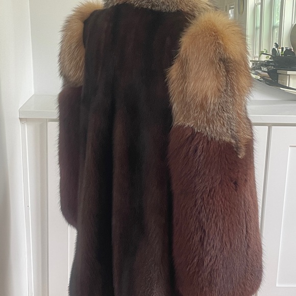 SOLD ;Thick Full Pelt mink and crystal fox fur coat Size L - Picture 4 of 11